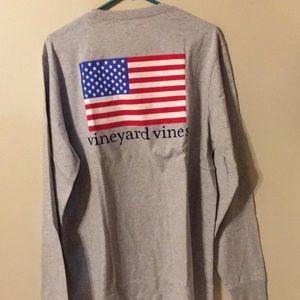 Vineyard vines large flag Tshirt nwt